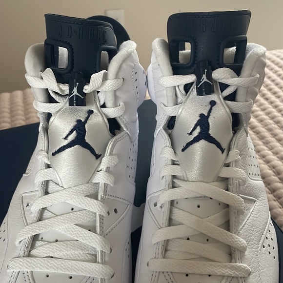 Air Jordan 6 Retro - Picture 5 of 8